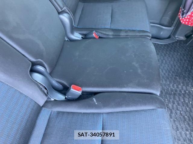 Toyota VOXY 2010-01 7226858-27