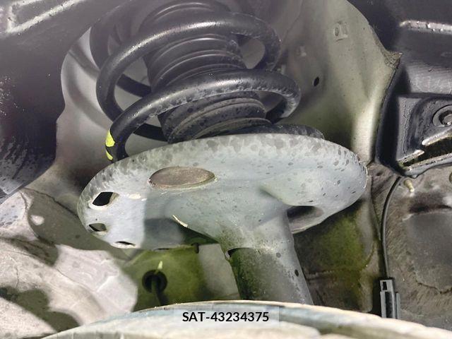 Toyota VOXY 2020-08 7226945-19