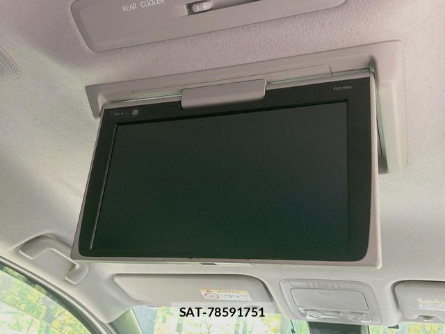 Toyota VOXY 2017-06 7226905-4