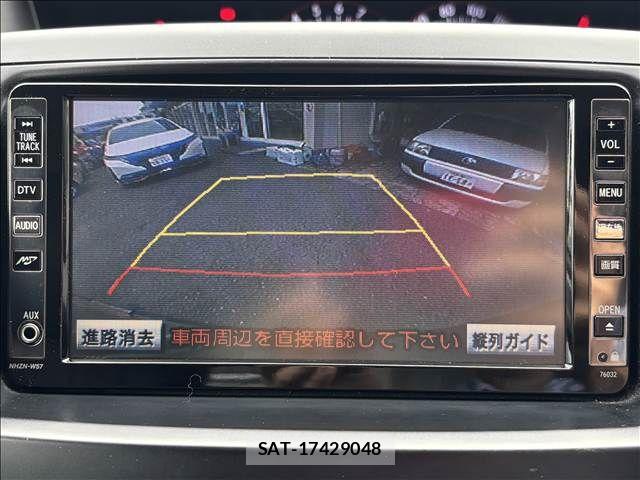 Toyota VOXY 2007-11 7226841-23