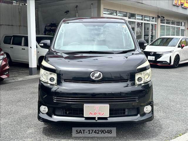 Toyota VOXY 2007-11 7226841-8