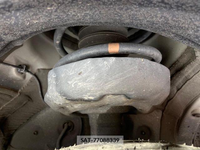 Toyota VOXY 2023-07 7226982-19