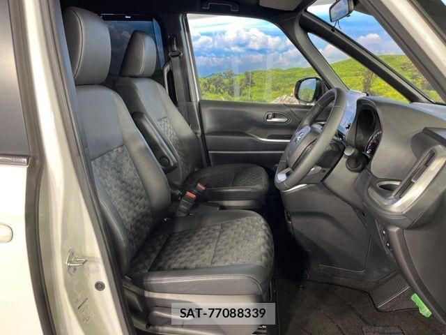Toyota VOXY 2023-07 7226982-7