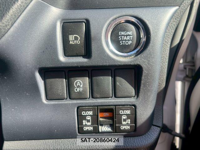 Toyota VOXY 2014-04 7226880-23