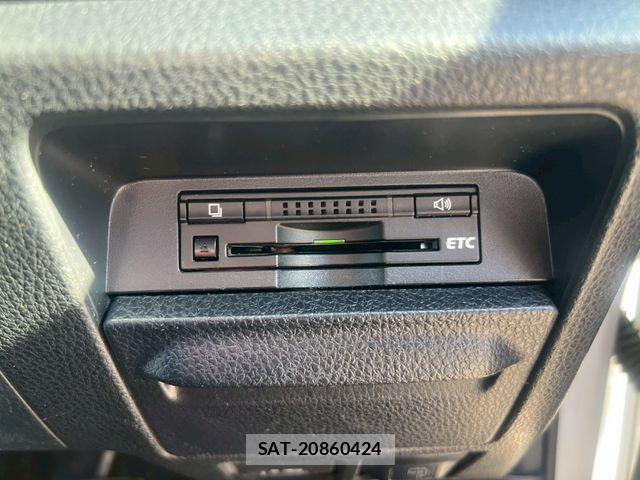 Toyota VOXY 2014-04 7226880-24