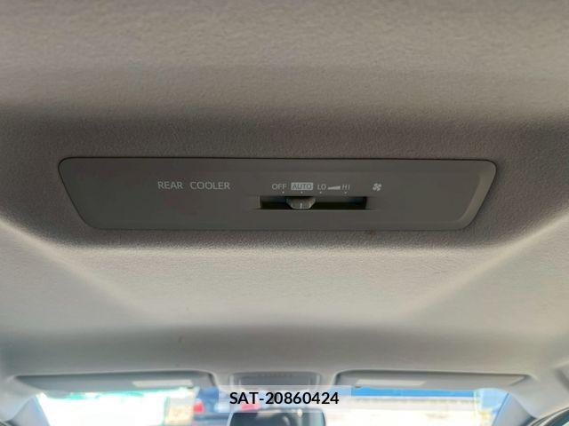 Toyota VOXY 2014-04 7226880-27