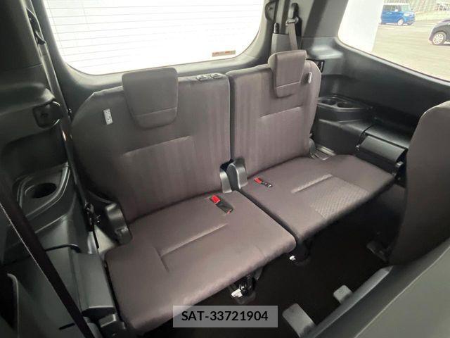 Toyota VOXY 2024-10 7252774-10