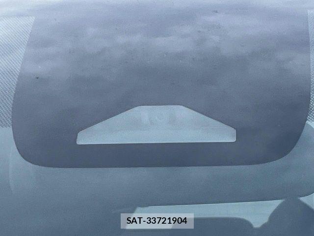 Toyota VOXY 2024-10 7252774-5
