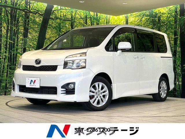 Toyota VOXY 2011-07 7252803-0