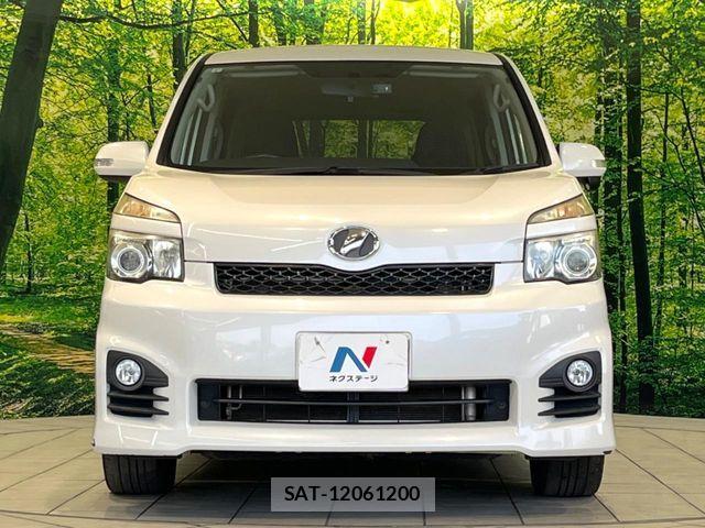 Toyota VOXY 2011-07 7252803-14