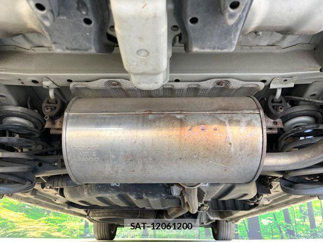 Toyota VOXY 2011-07 7252803-19