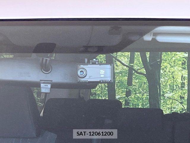 Toyota VOXY 2011-07 7252803-5
