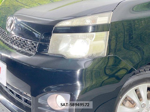 Toyota VOXY 2010-09 7250317-12
