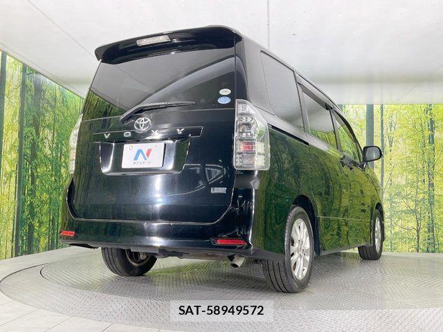 Toyota VOXY 2010-09 7250317-17