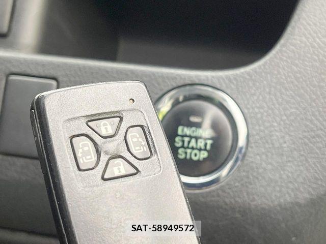 Toyota VOXY 2010-09 7250317-6