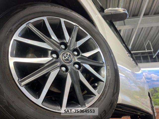 Toyota VOXY 2016-01 7252790-13