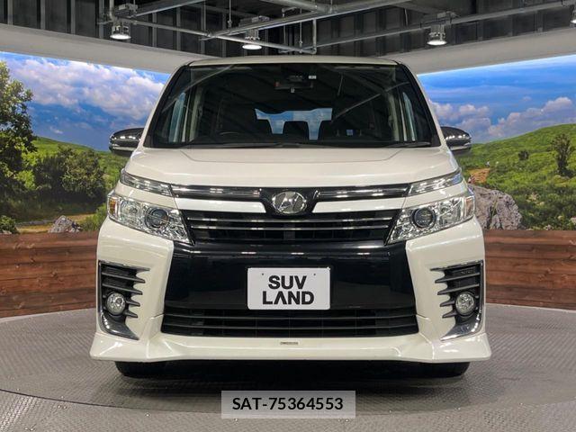 Toyota VOXY 2016-01 7252790-14