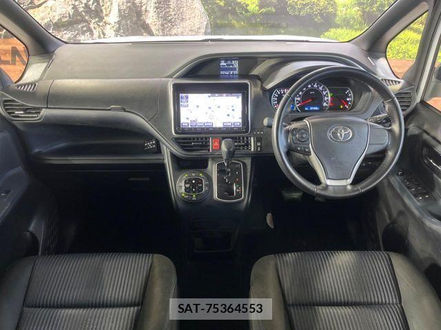 Toyota VOXY 2016-01 7252790-1