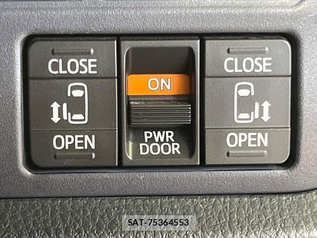 Toyota VOXY 2016-01 7252790-6