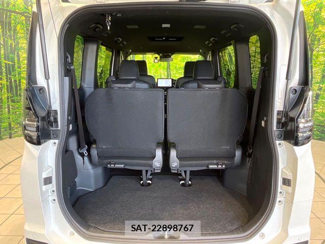 Toyota VOXY 2022-07 7252776-10