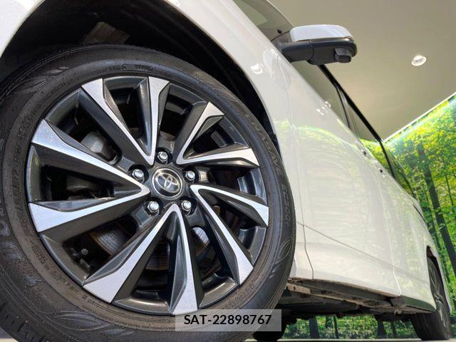 Toyota VOXY 2022-07 7252776-13
