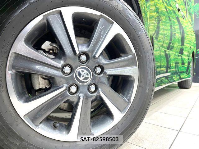 Toyota VOXY 2021-04 7250700-14