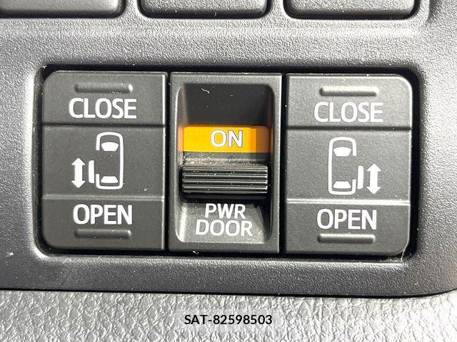 Toyota VOXY 2021-04 7250700-5