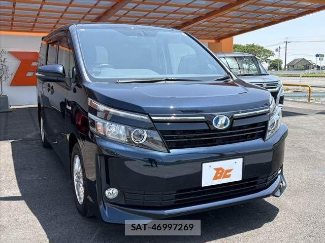 Toyota VOXY 2015-06 7252800-9