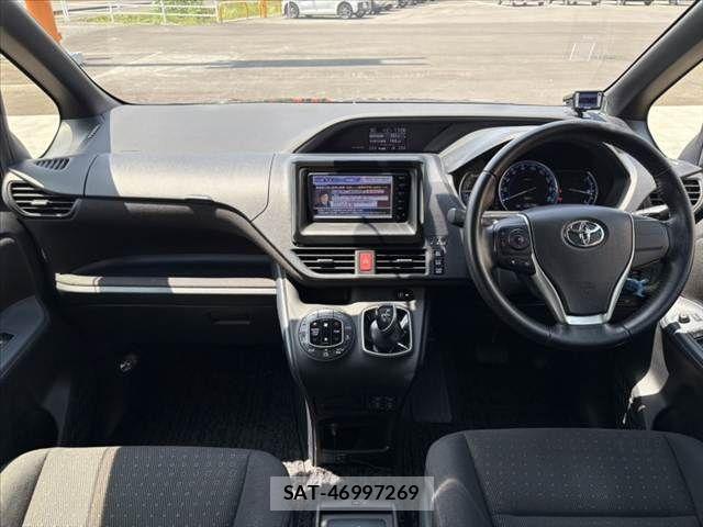 Toyota VOXY 2015-06 7252800-1