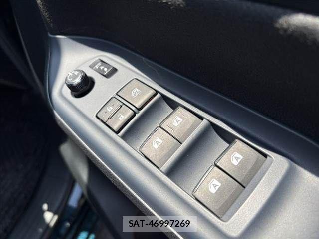 Toyota VOXY 2015-06 7252800-22