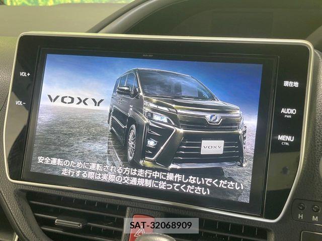 Toyota VOXY 2018-06 7252784-2