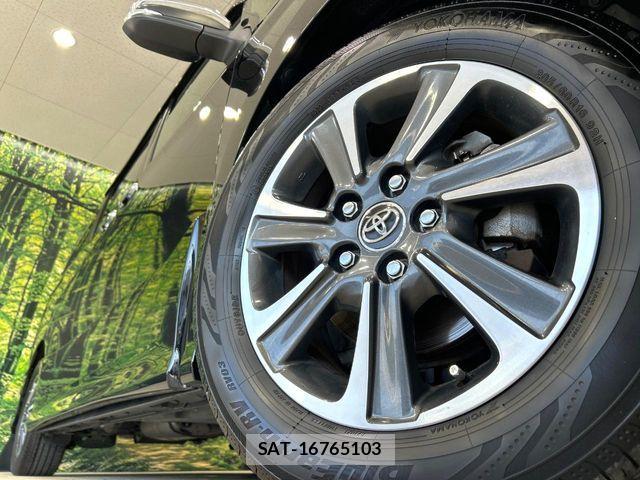 Toyota VOXY 2018-08 7252782-13