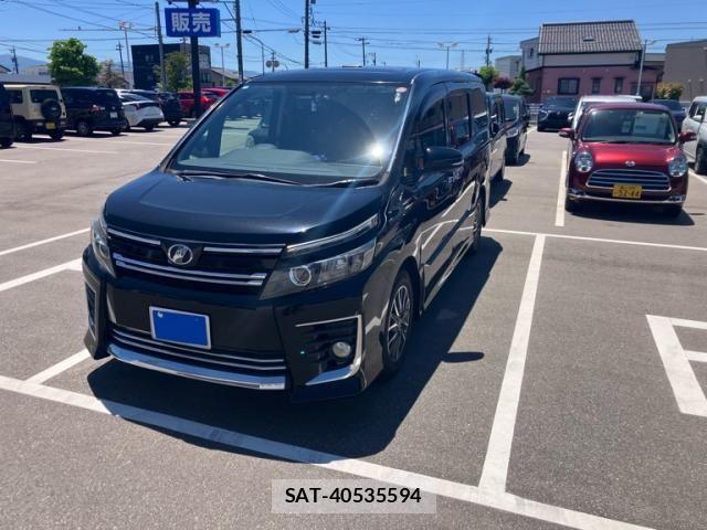 Toyota VOXY 2014-08 7252802-0