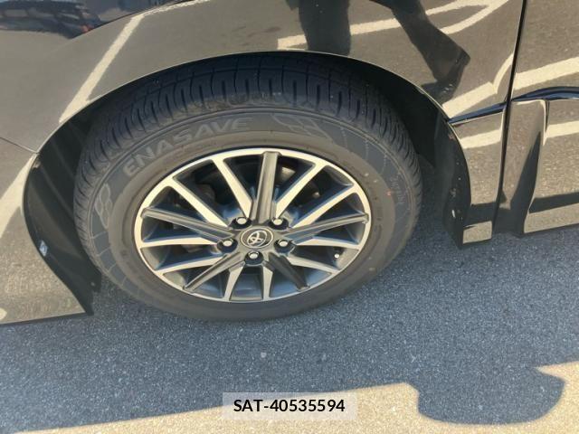 Toyota VOXY 2014-08 7252802-9