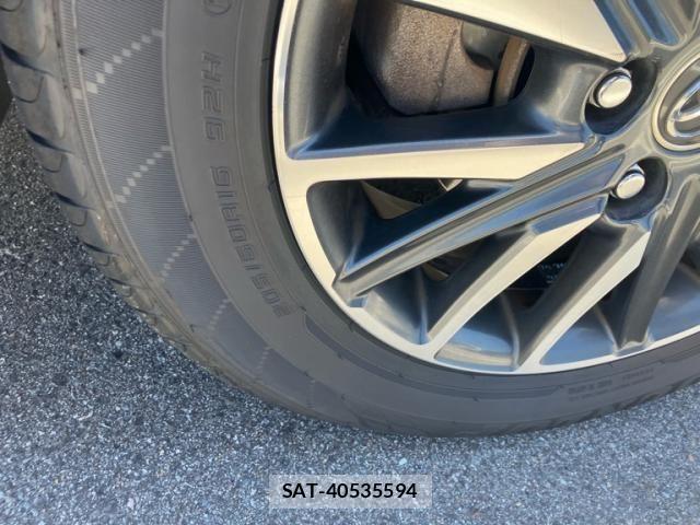 Toyota VOXY 2014-08 7252802-10