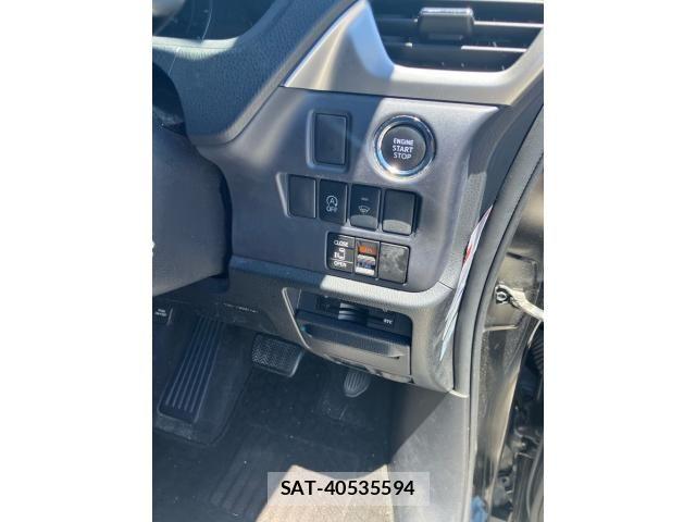 Toyota VOXY 2014-08 7252802-13