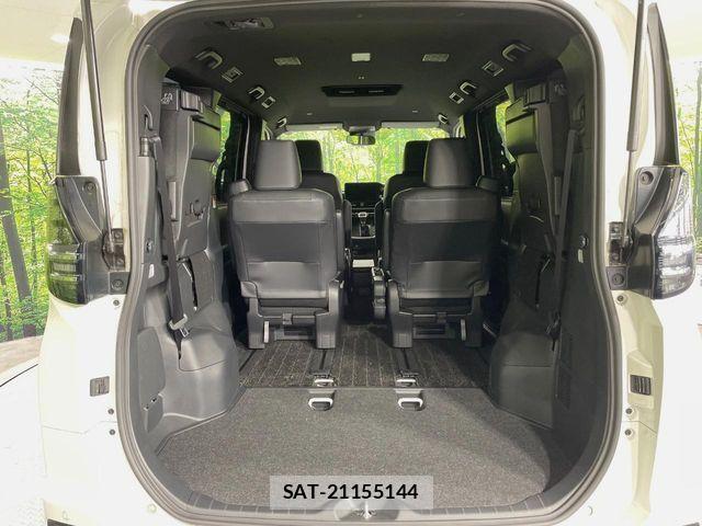 Toyota VOXY 2024-11 7252769-10