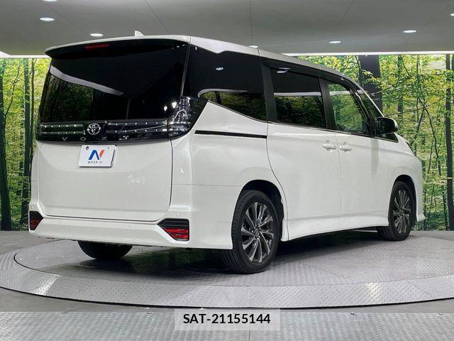 Toyota VOXY 2024-11 7252769-17