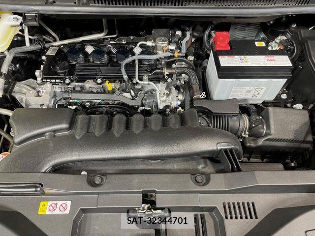 Toyota VOXY 2024-09 7252761-17