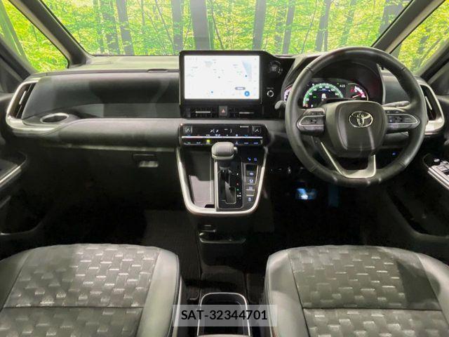 Toyota VOXY 2024-09 7252761-1