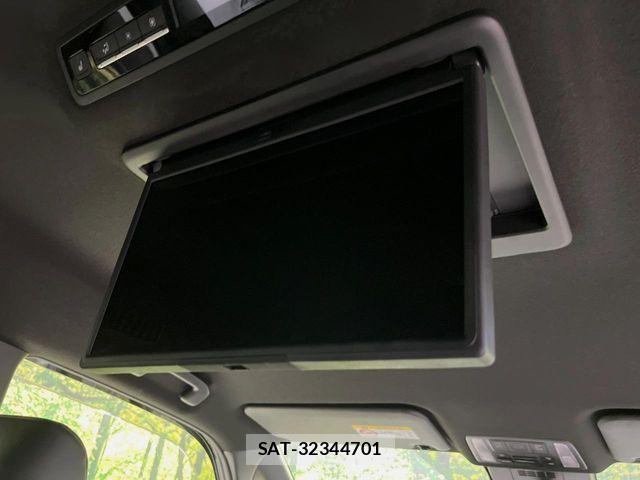 Toyota VOXY 2024-09 7252761-4