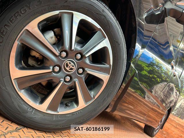 Toyota VOXY 2019-08 7252773-13