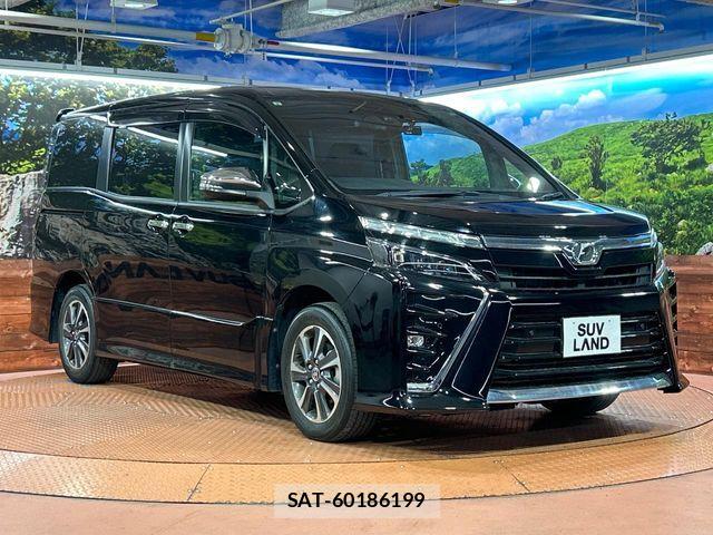 Toyota VOXY 2019-08 7252773-16