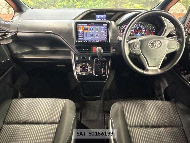 Toyota VOXY 2019-08 7252773-1