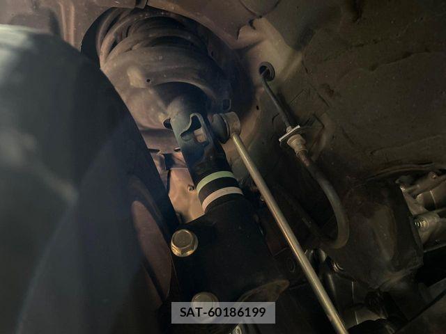 Toyota VOXY 2019-08 7252773-19