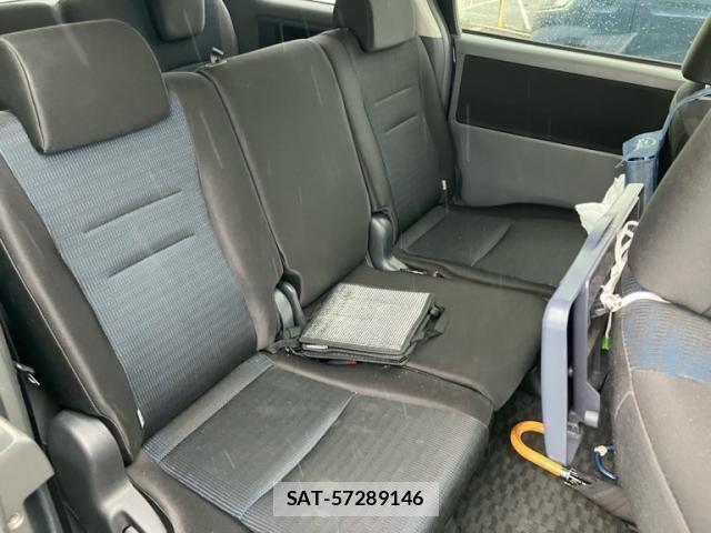 Toyota VOXY 2009-07 7252805-13