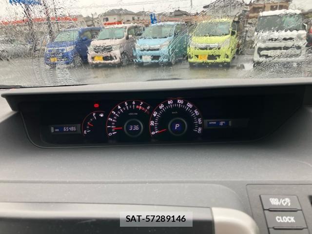 Toyota VOXY 2009-07 7252805-19