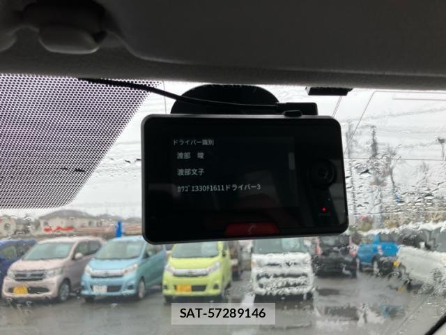 Toyota VOXY 2009-07 7252805-25