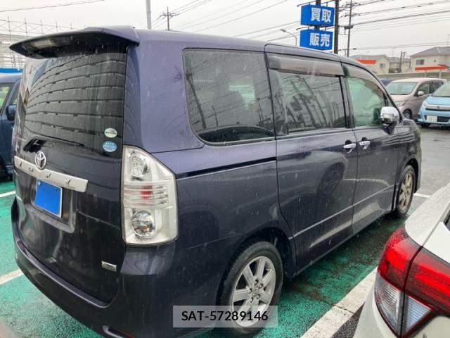 Toyota VOXY 2009-07 7252805-7