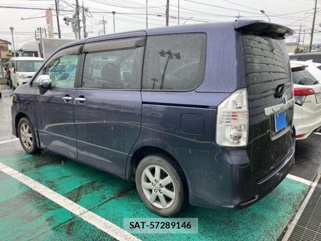 Toyota VOXY 2009-07 7252805-8